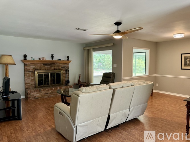 7725 Mamalu Place 2 Beds Single Family Home for Rent - Photo gallery 1