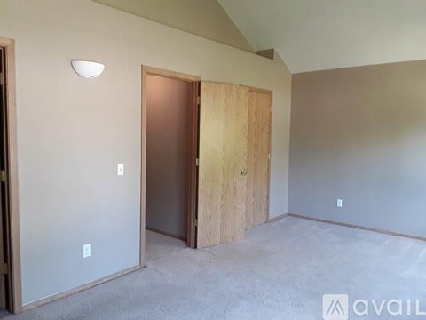15979 Southwest Roth Drive 2 Beds Apartment for Rent