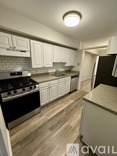 7531 Spring Lake Drive 2 Beds Apartment for Rent