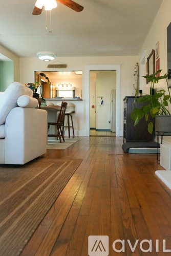 3185 Edgewater Street 2 Beds Apartment for Rent