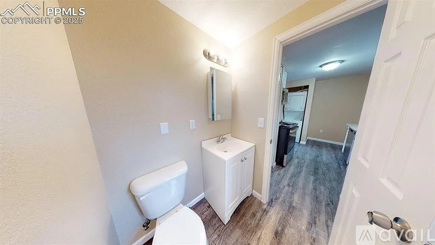 2411 East Saint Vrain Street 2 Beds Apartment for Rent - Photo gallery 4