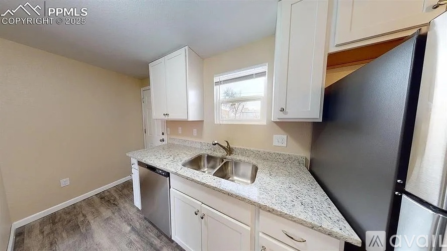 2411 East Saint Vrain Street 2 Beds Apartment for Rent - Photo gallery 5