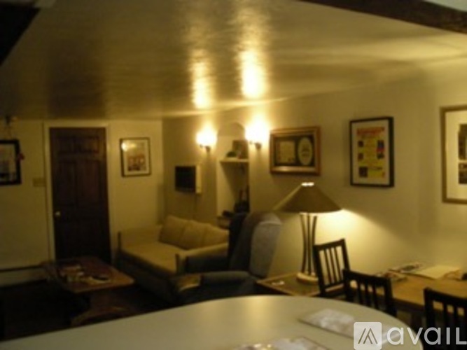 208 Main Street 2 Beds Apartment for Rent - Photo gallery 5