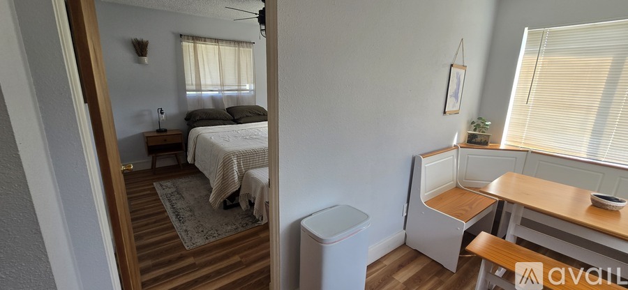 3220 Clark St 1 Apartment for Rent - Photo gallery 3
