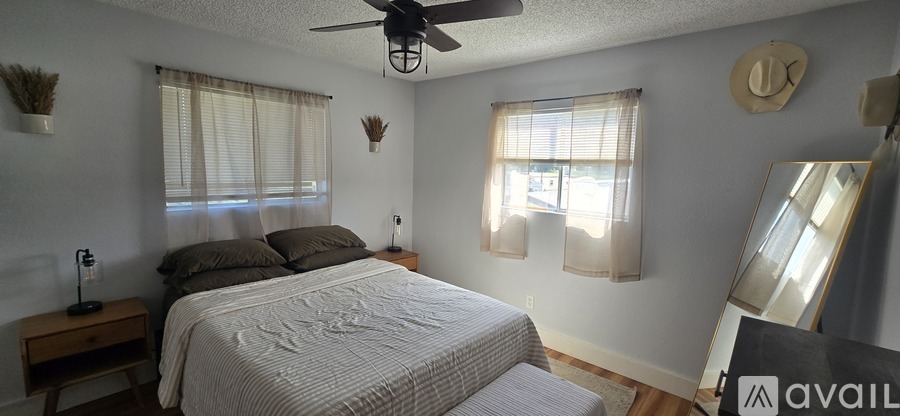 3220 Clark St 1 Apartment for Rent - Photo gallery 5