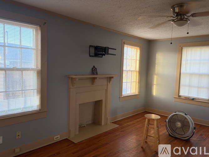 114 19th St S 3 Beds Single Family Home for Rent - Photo gallery 3