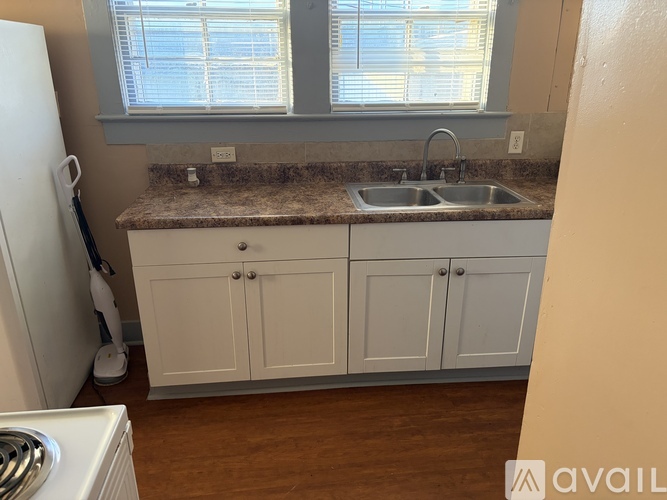 114 19th St S 3 Beds Single Family Home for Rent - Photo gallery 5