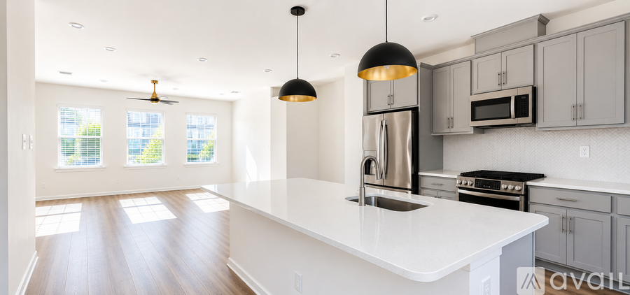 430 Rowe Way 4 Beds Single Family Home for Rent - Photo gallery 5