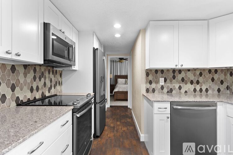 470 3rd Street South 1 Condo for Rent - Photo gallery 3