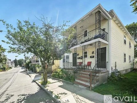 57 Newbury Street 3 Beds Apartment for Rent