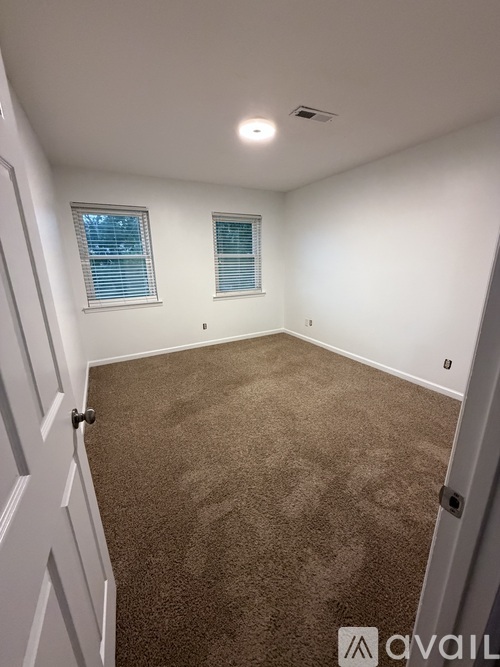 9415 Seasons Drive 4 Beds Single Family Home for Rent - Photo gallery 2