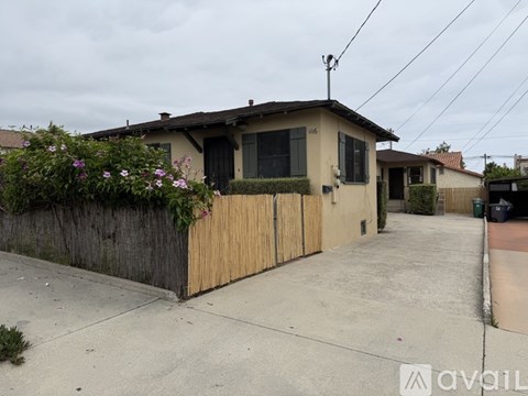 1116 Waldron Avenue 3 Beds Apartment for Rent