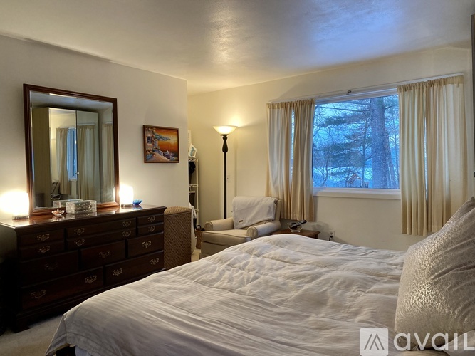 142 Burleigh Drive 4 Beds Single Family Home for Rent - Photo gallery 4