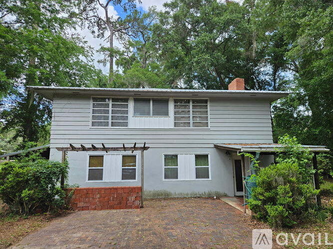 3916 Southwest 19th Street 4 Beds Single Family Home for Rent - Photo gallery 1