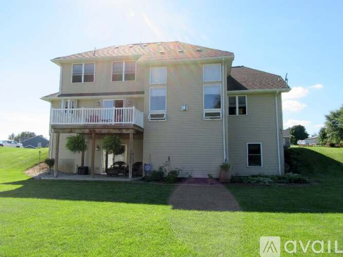 12912 Silver Springs Ln 4 Beds Single Family Home for Rent - Photo gallery 2