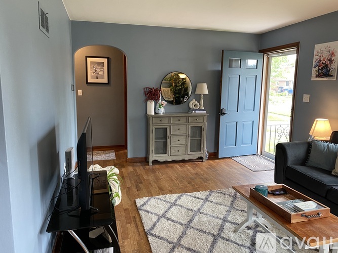 2150 Hyde Avenue 2 Beds Single Family Home for Rent - Photo gallery 4