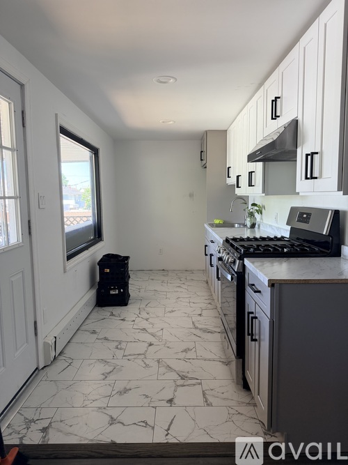 138 Central Avenue 3 Beds Apartment for Rent - Photo gallery 5