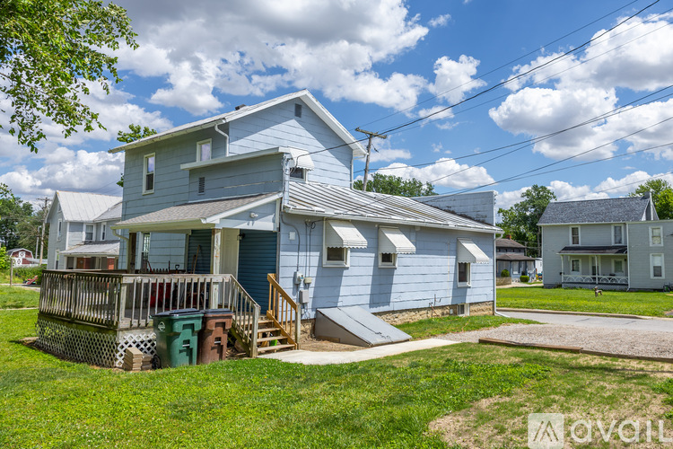 46 St Clair St 3 Beds Single Family Home for Rent - Photo gallery 3