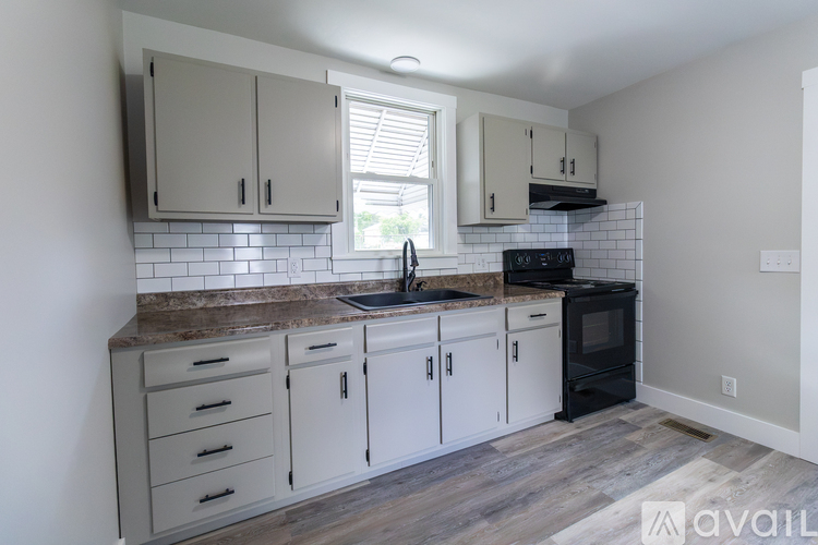 46 St Clair St 3 Beds Single Family Home for Rent - Photo gallery 4