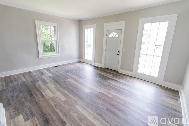 46 St Clair St 3 Beds Single Family Home for Rent - Photo gallery 5