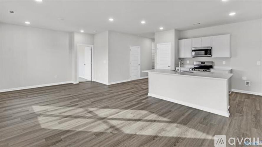 122 Betty Williams Dr 4 Beds Single Family Home for Rent - Photo gallery 3