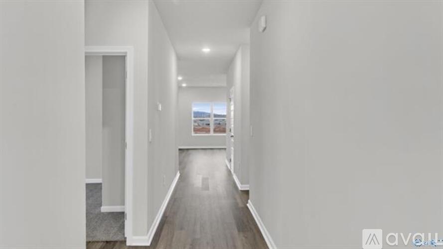 122 Betty Williams Dr 4 Beds Single Family Home for Rent - Photo gallery 4