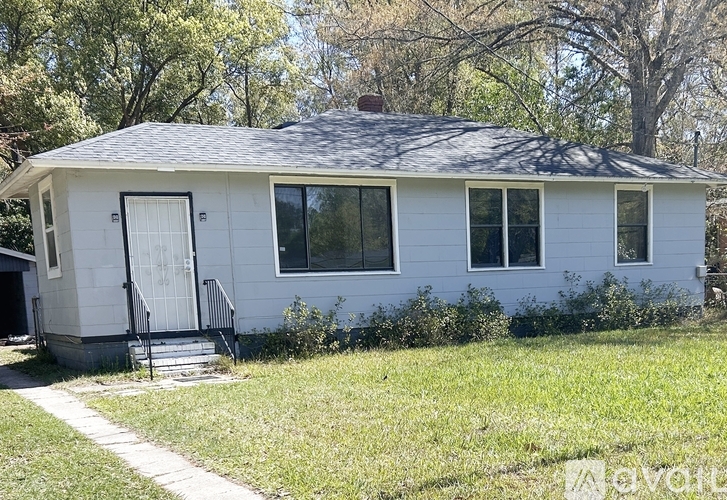 5565 Minosa Circle East 3 Beds Single Family Home for Rent - Photo gallery 1