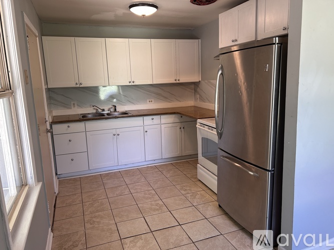 5565 Minosa Circle East 3 Beds Single Family Home for Rent - Photo gallery 4