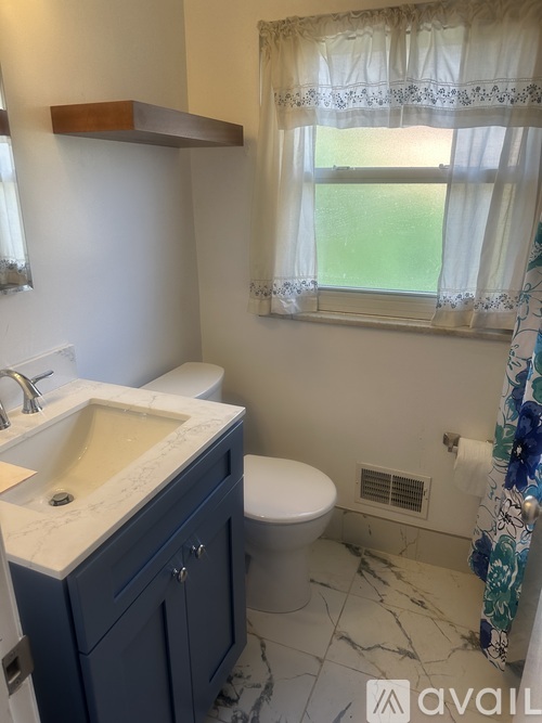 364 Broadmoor Avenue 3 Beds Townhouse for Rent - Photo gallery 2