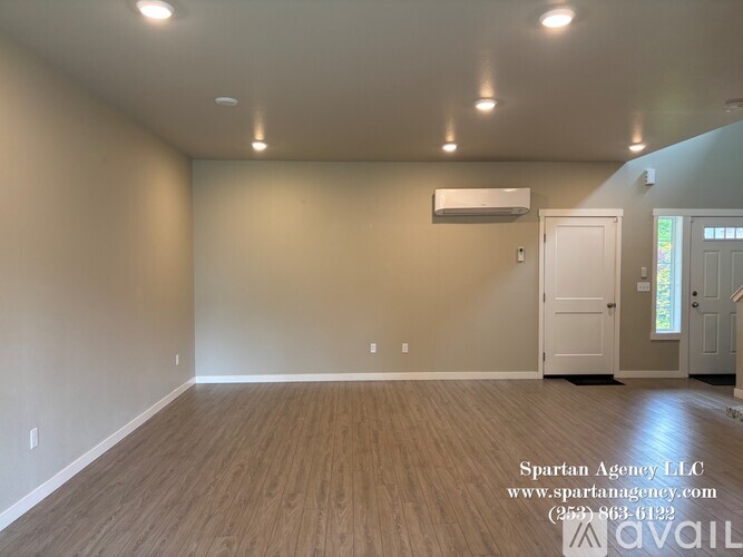 13512 95th Ave E 3 Beds Single Family Home for Rent - Photo gallery 2