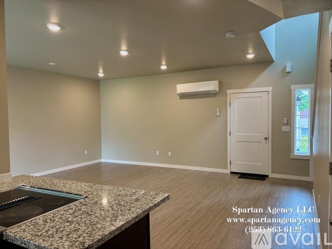 13512 95th Ave E 3 Beds Single Family Home for Rent - Photo gallery 4