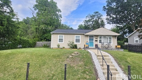 2402 Lakehurst Avenue 3 Beds Apartment for Rent