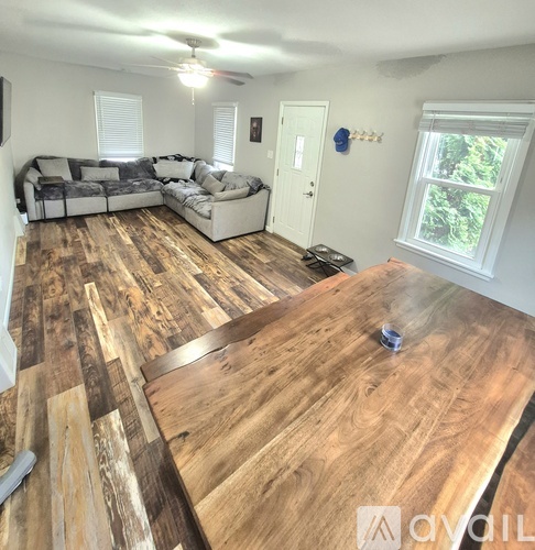 48 23rd Ave N 2 Beds Single Family Home for Rent - Photo gallery 2