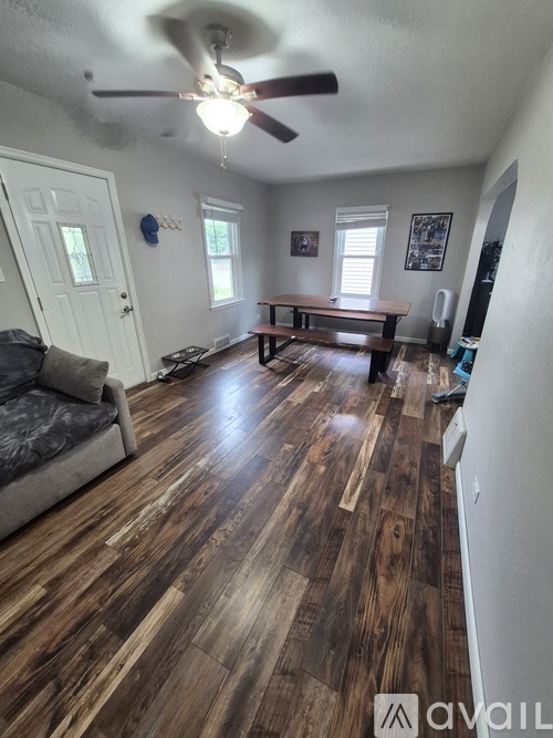 48 23rd Ave N 2 Beds Single Family Home for Rent - Photo gallery 3