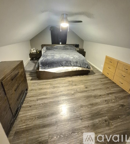 48 23rd Ave N 2 Beds Single Family Home for Rent - Photo gallery 4
