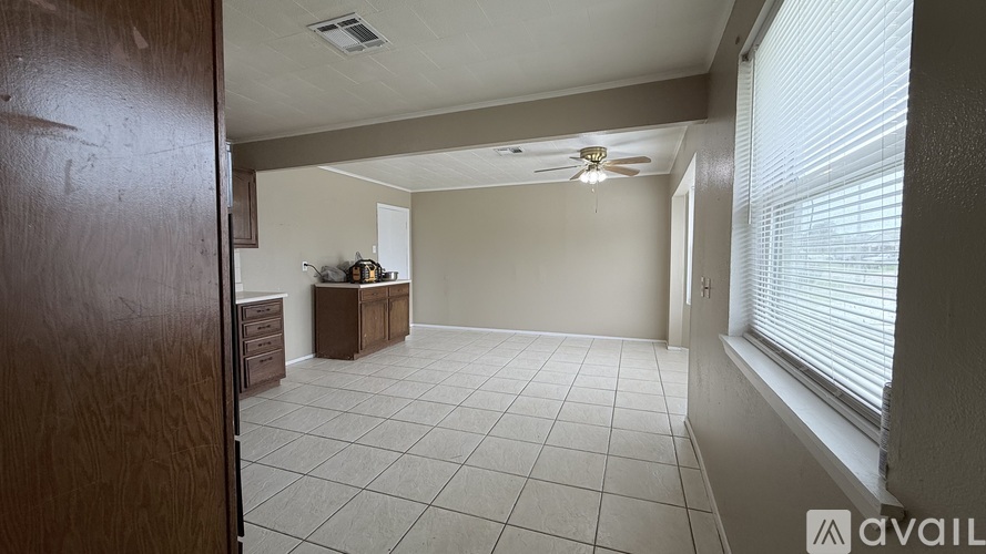 2505 Joy Ann Drive 3 Beds Single Family Home for Rent - Photo gallery 5