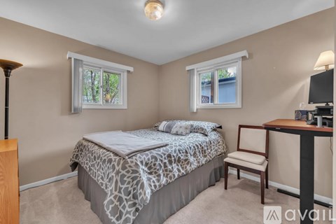 1114 North Maple Road 3 Beds Apartment for Rent