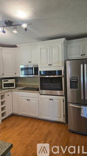 420 Lambeth Drive 3 Beds Apartment for Rent