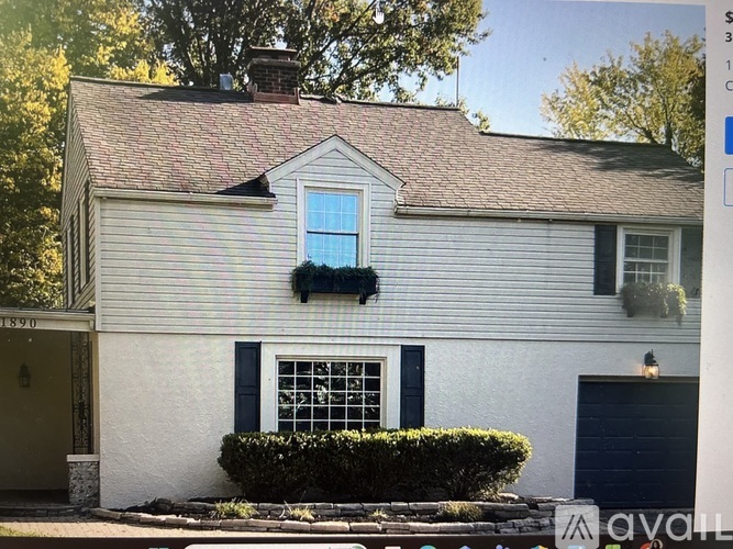 1890 Riverside Dr 3 Beds Single Family Home for Rent - Photo gallery 2