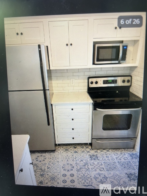 1890 Riverside Dr 3 Beds Single Family Home for Rent - Photo gallery 5
