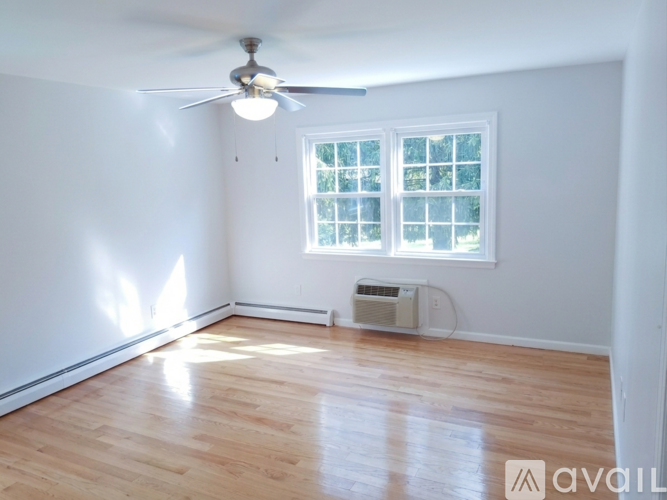 17 Old Allamuchy Rd 1 Apartment for Rent - Photo gallery 1