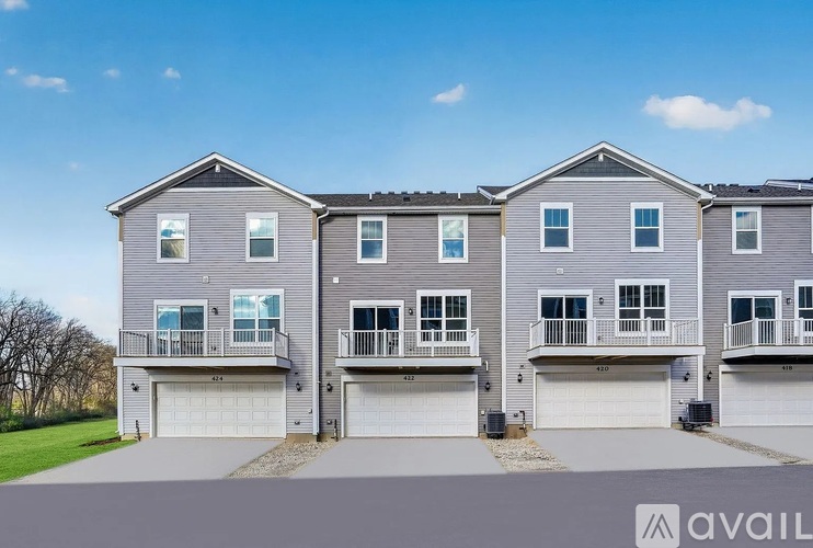 422 Red Oak Circle 3 Beds Townhouse for Rent - Photo gallery 3