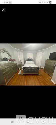 139-141 Homestead Ave 3 Beds Apartment for Rent