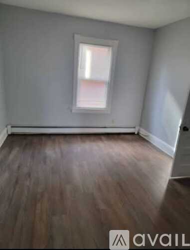 139-141 Homestead Ave 3 Beds Apartment for Rent - Photo gallery 4