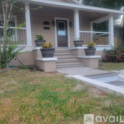 1420 Highland Street North 2 Beds Apartment for Rent