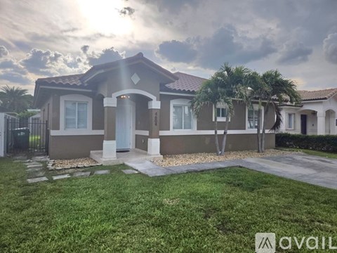 4604 Southwest 164Th Place 3 Beds Apartment for Rent