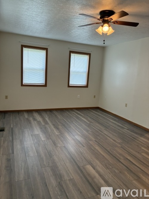 330 Hayes Avenue 1 Single Family Home for Rent - Photo gallery 3