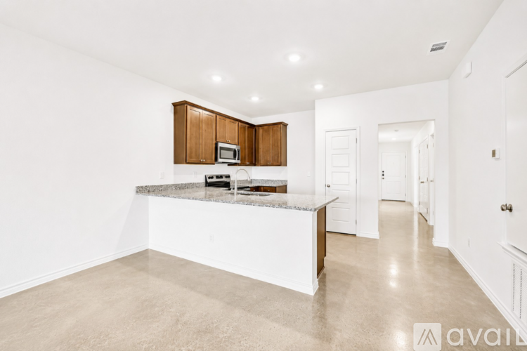 3802 American Elm Dr 3 Beds Apartment for Rent - Photo gallery 3