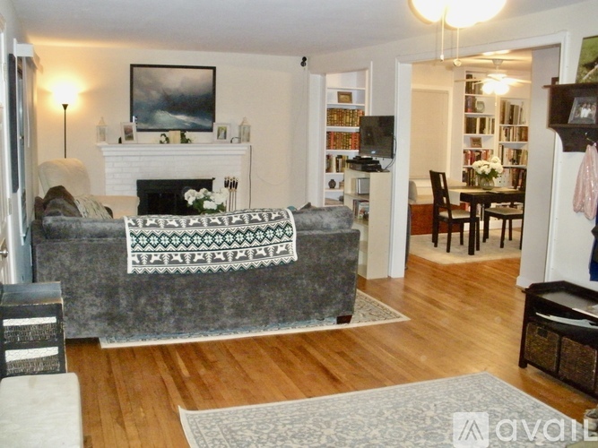 3518 Nimitz Road 3 Beds Single Family Home for Rent - Photo gallery 3