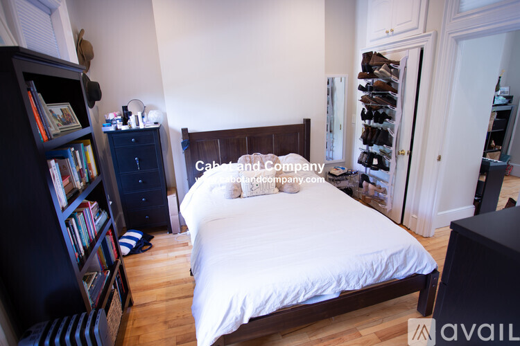 637 Tremont St 1 Apartment for Rent - Photo gallery 2